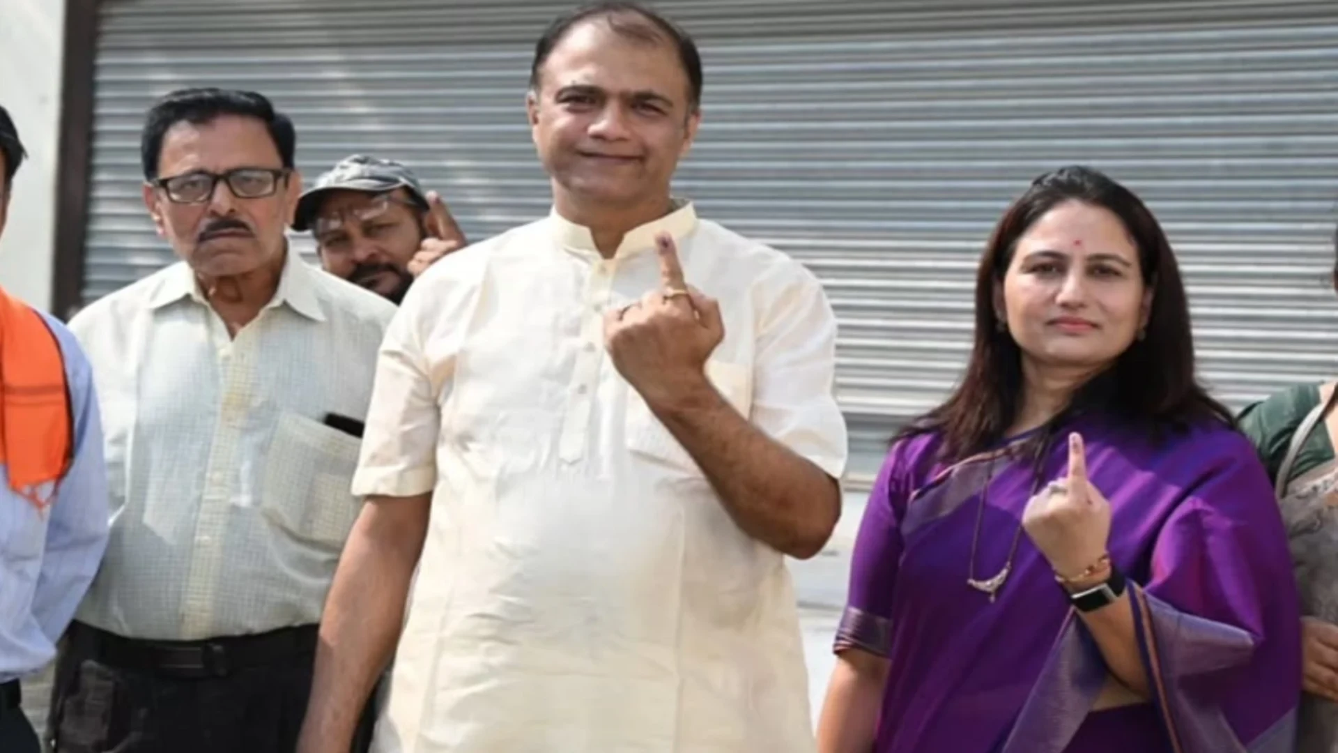 नागपुर स्नातक चुनाव 2026: वर्धा में राज्यमंत्री डॉ. पंकज भोयर ने किया मतदान, मतदाताओं से की अपील