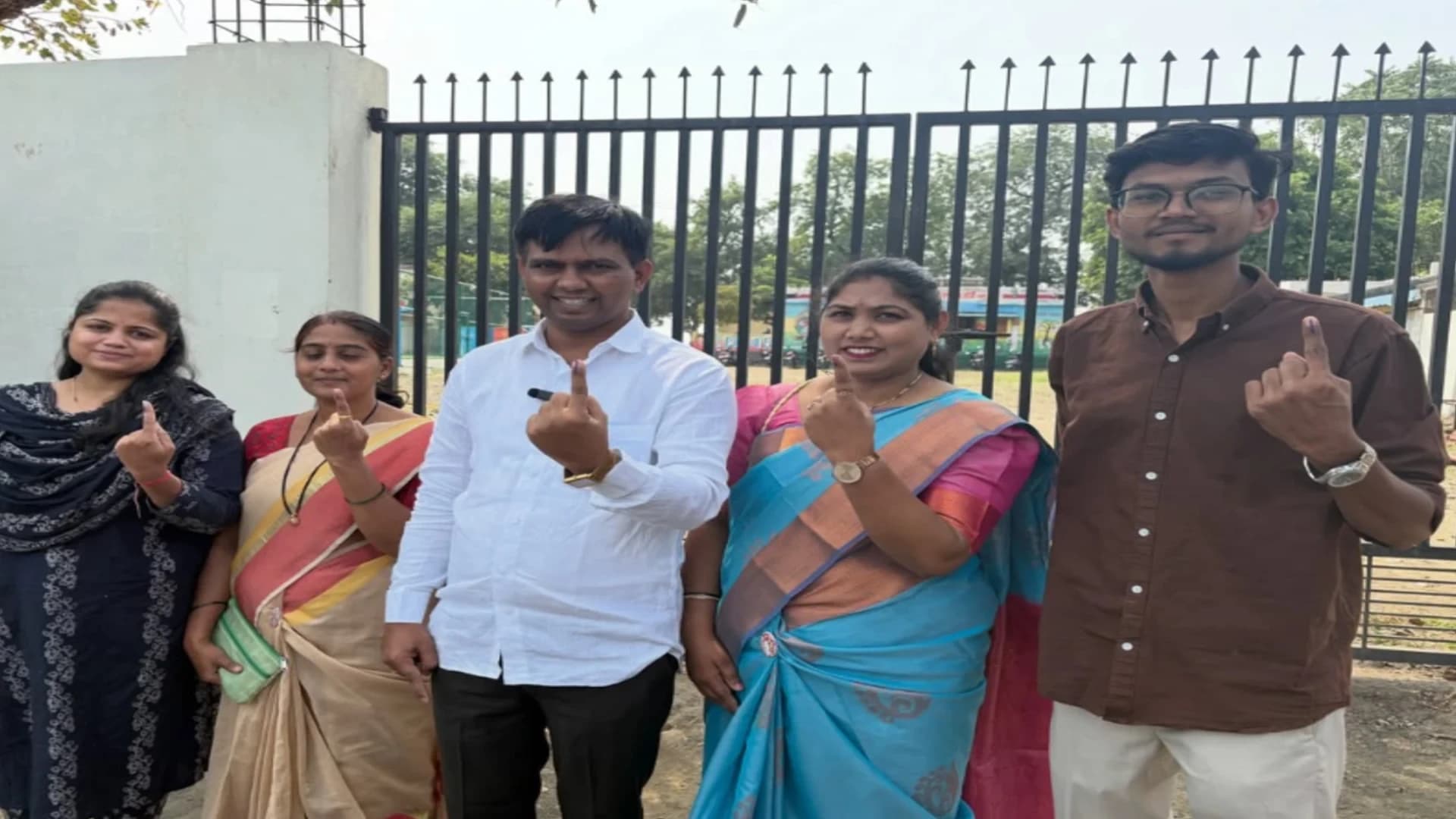 नागपुर स्नातक चुनाव 2026: नितेश कराले ने किया मतदान, बोले- लोकतंत्र में हर वोट महत्वपूर्ण